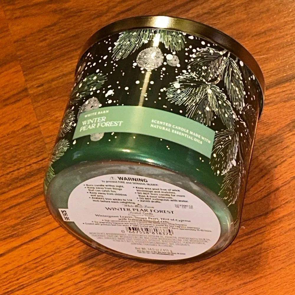 NWTS Bath & Body Works White Barn 3-Wick Candle Winter Pear Forest